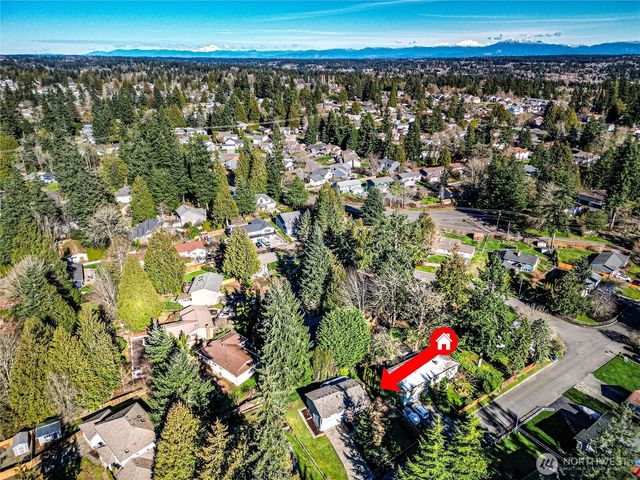 625 215th Street SW, Bothell, WA 98021