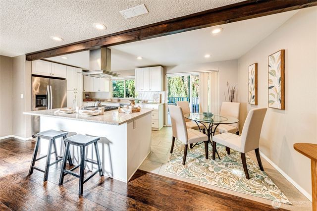 625 215th Street SW, Bothell, WA 98021