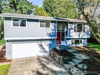 625 215th Street SW, Bothell, WA 98021