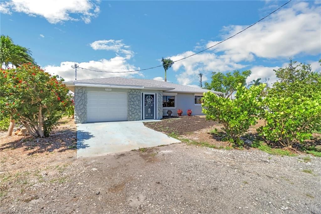 3580 Gondola LN, St. James City, FL 33956