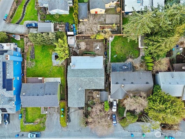 9240 Sand Point Way NE, Seattle, WA 98115