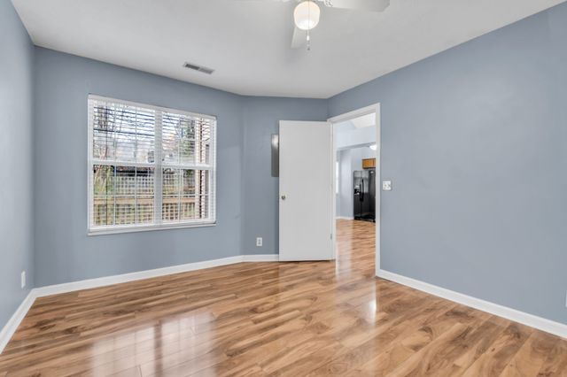 5904 Colchester Dr, Hermitage, TN 37076