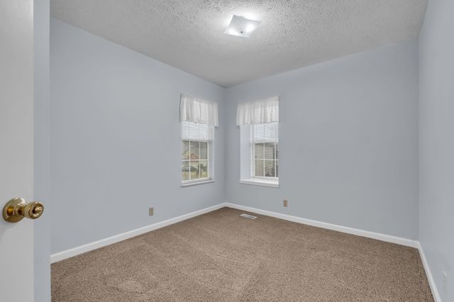 5904 Colchester Dr, Hermitage, TN 37076