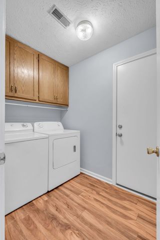 5904 Colchester Dr, Hermitage, TN 37076