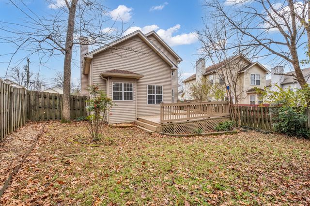 5904 Colchester Dr, Hermitage, TN 37076