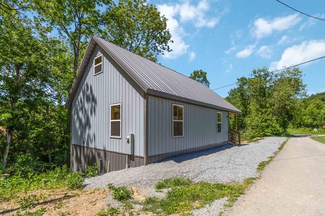 8239 S Highway 379, Jamestown, KY 42629