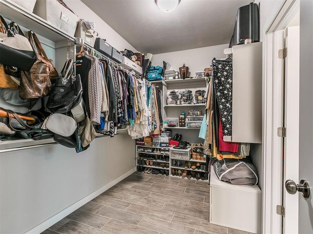 9896 Abington Circle, Edmond, OK 73025