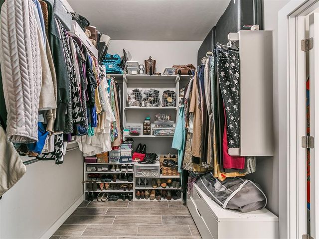 9896 Abington Circle, Edmond, OK 73025