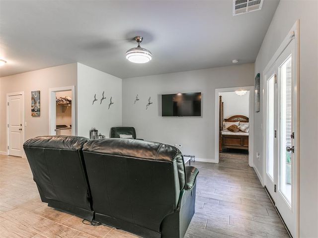 9896 Abington Circle, Edmond, OK 73025