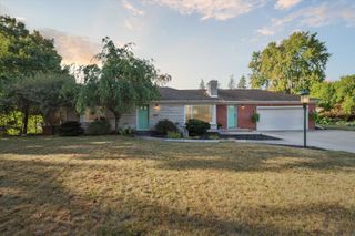 712 N Rainbow Drive, Clare, MI 48617