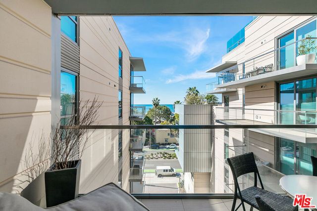 1755 Ocean Avenue 707, Santa Monica, CA 90401