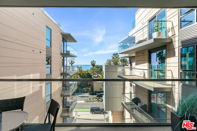 1755 Ocean Avenue 707, Santa Monica, CA 90401