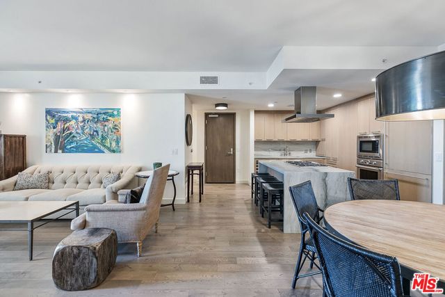 1755 Ocean Avenue 707, Santa Monica, CA 90401