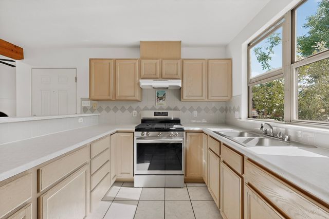 1507 Calle Angelina, Santa Fe, NM 87507