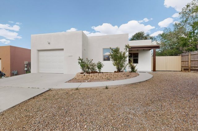 1507 Calle Angelina, Santa Fe, NM 87507