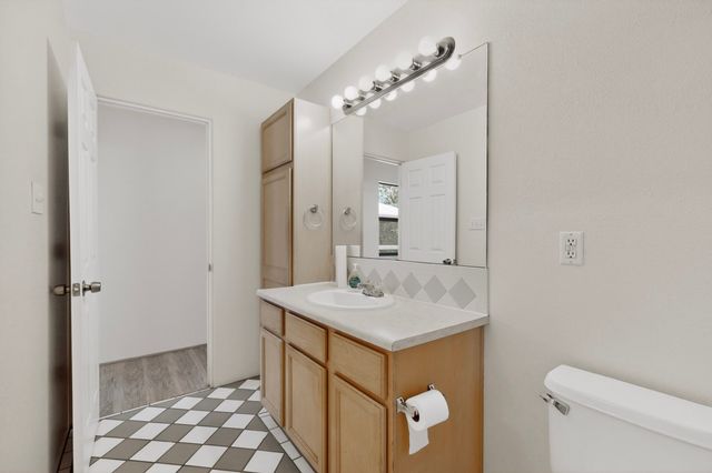 1507 Calle Angelina, Santa Fe, NM 87507