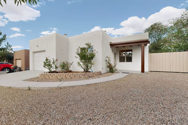 1507 Calle Angelina, Santa Fe, NM 87507