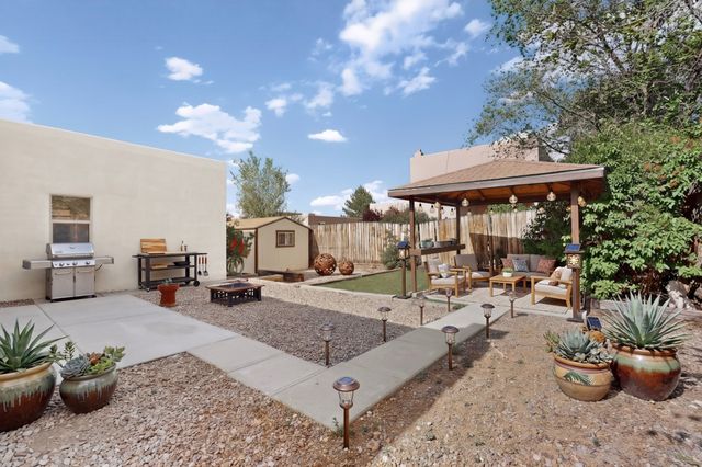 1507 Calle Angelina, Santa Fe, NM 87507
