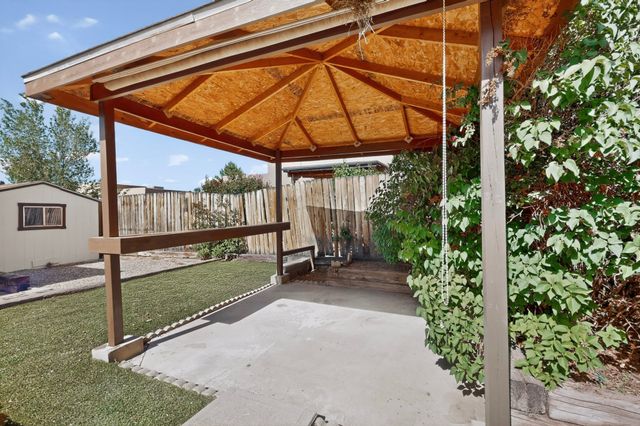 1507 Calle Angelina, Santa Fe, NM 87507