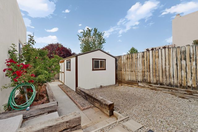 1507 Calle Angelina, Santa Fe, NM 87507