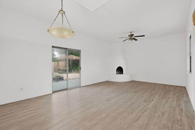 1507 Calle Angelina, Santa Fe, NM 87507