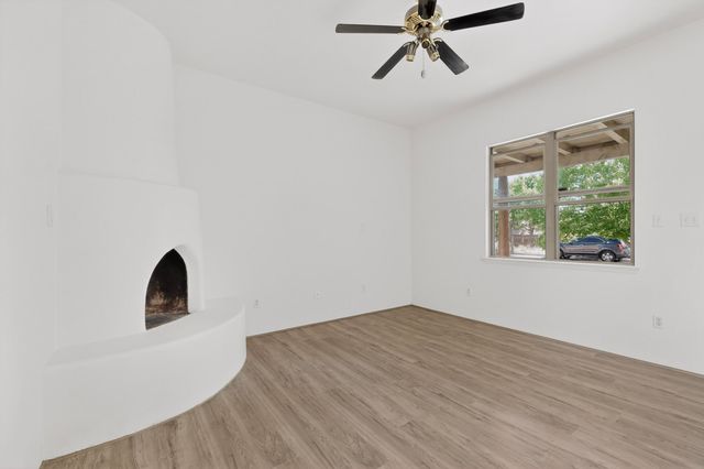 1507 Calle Angelina, Santa Fe, NM 87507