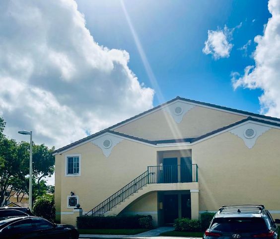 1743 Village Boulevard 107, West Palm Beach, FL 33409