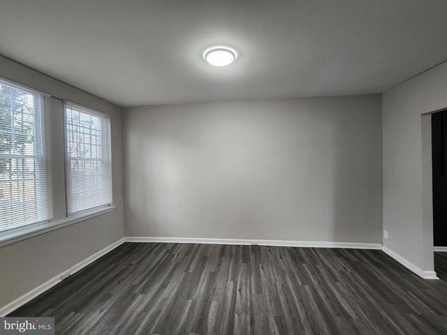 2416 W FRANKLIN ST, Baltimore, MD 21223