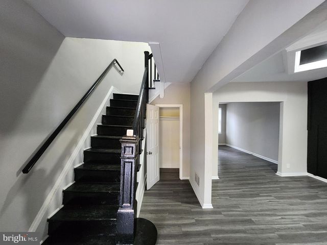 2416 W FRANKLIN ST, Baltimore, MD 21223