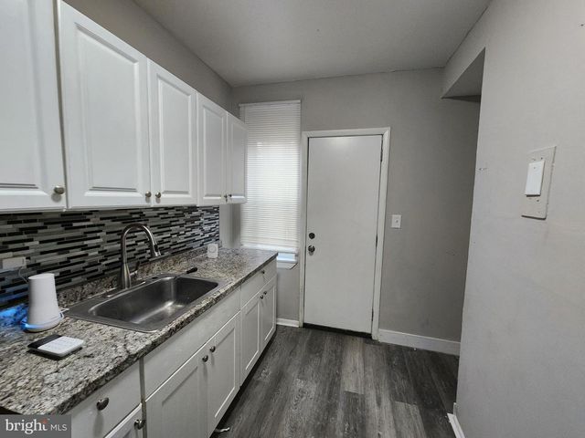 2416 W FRANKLIN ST, Baltimore, MD 21223