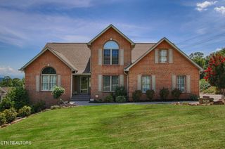 5501 Kesterbrooke Blvd, Knoxville, TN 37918