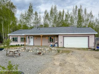 13933 W Brittany Lou Avenue, Houston, AK 99623