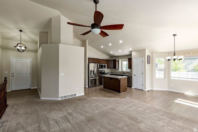 1073 S 1775 W, Syracuse, UT 84075