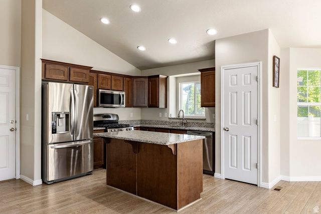 1073 S 1775 W, Syracuse, UT 84075