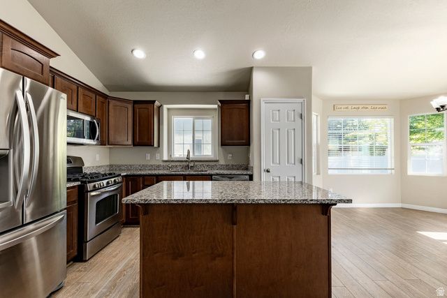 1073 S 1775 W, Syracuse, UT 84075