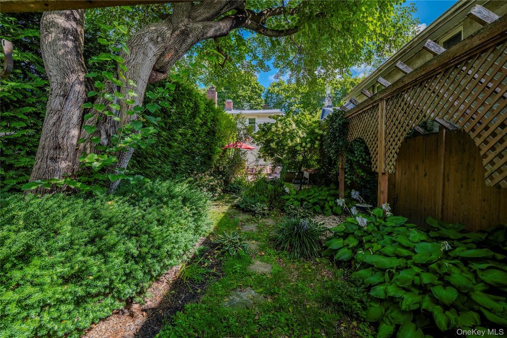 13 Kemble Avenue, Cold Spring, NY 10516 — photo 2