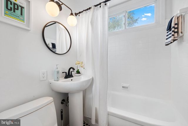 4100 SPRUELL DR, Kensington, MD 20895