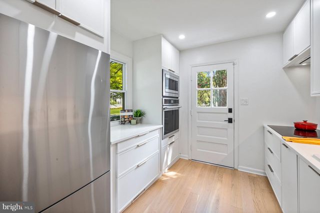 4100 SPRUELL DR, Kensington, MD 20895