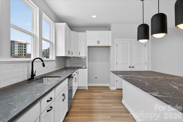 224 Ferebee Place BRX0082, Charlotte, NC 28213