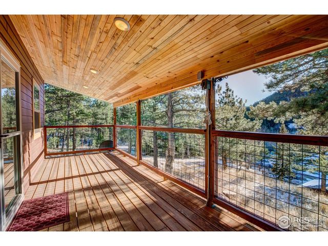 972 Aspen Dr, Lyons, CO 80540