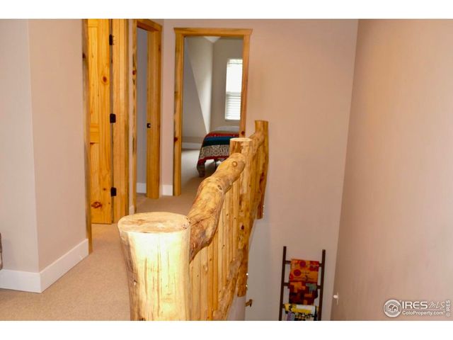 972 Aspen Dr, Lyons, CO 80540