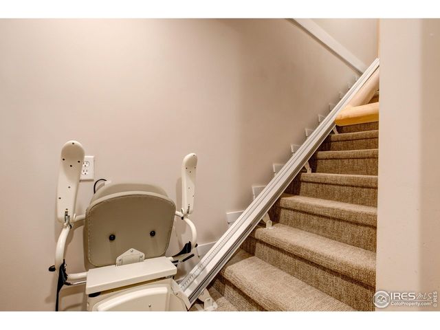 972 Aspen Dr, Lyons, CO 80540