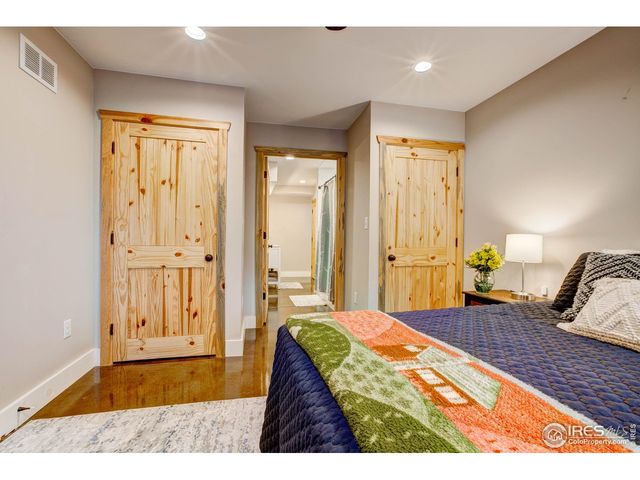 972 Aspen Dr, Lyons, CO 80540