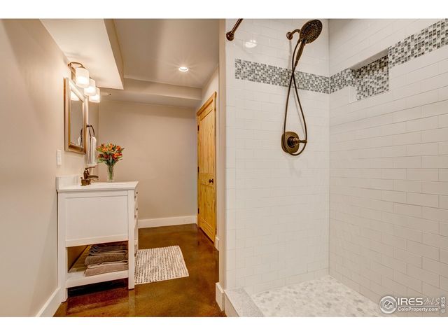 972 Aspen Dr, Lyons, CO 80540