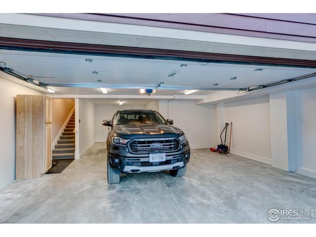 972 Aspen Dr, Lyons, CO 80540