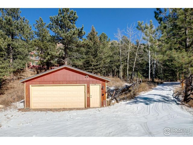 972 Aspen Dr, Lyons, CO 80540