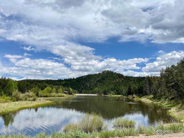 972 Aspen Dr, Lyons, CO 80540