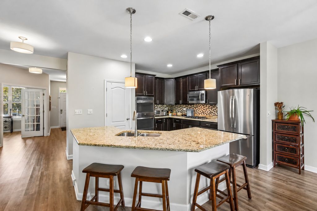 26W600 Churchill Road, Winfield, IL 60190 — photo 4