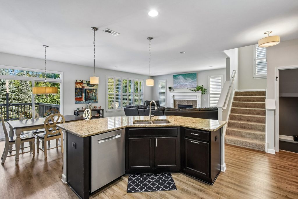26W600 Churchill Road, Winfield, IL 60190 — photo 5