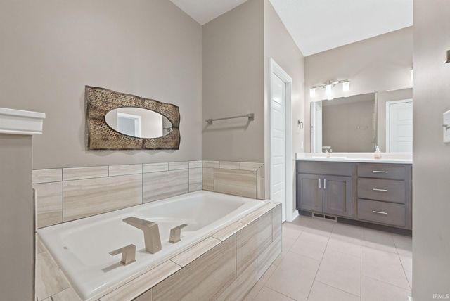 1263 Jacobs Drive, Fort Wayne, IN 46814
